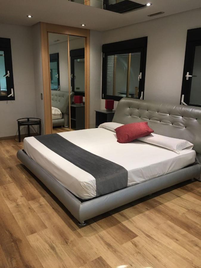 Hotel Fabrik 우마네스 데 마드리드 외부 사진